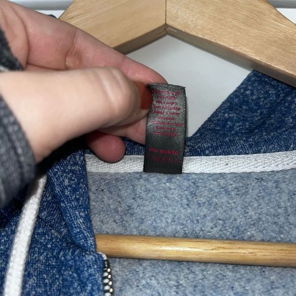 Philadelphia Union woman’s Large zip up hoodie - Picture 4 of 4